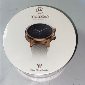 Moro 360 Rose Gold Watch